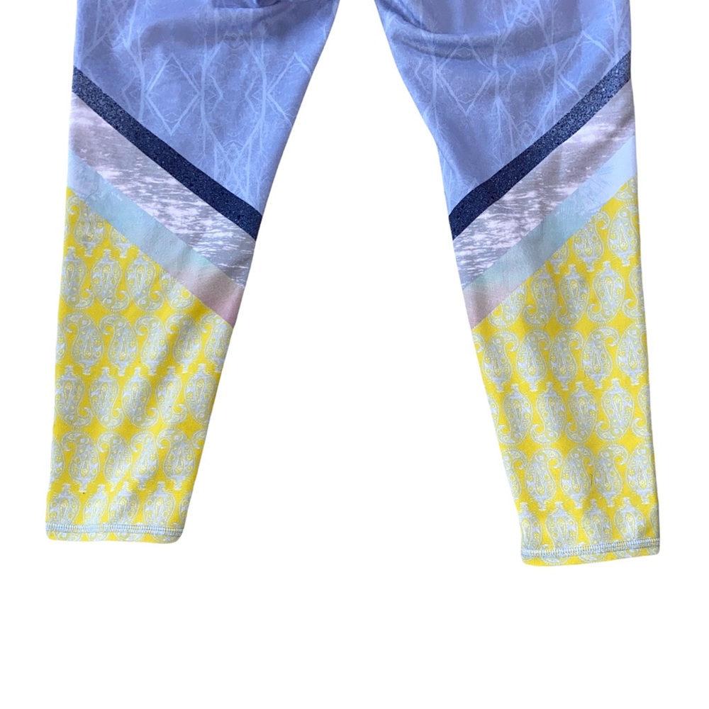 ALO Airbrush Tree Lace Sky Cropped Yoga Pants Leggings - S - Picture 8 of 13